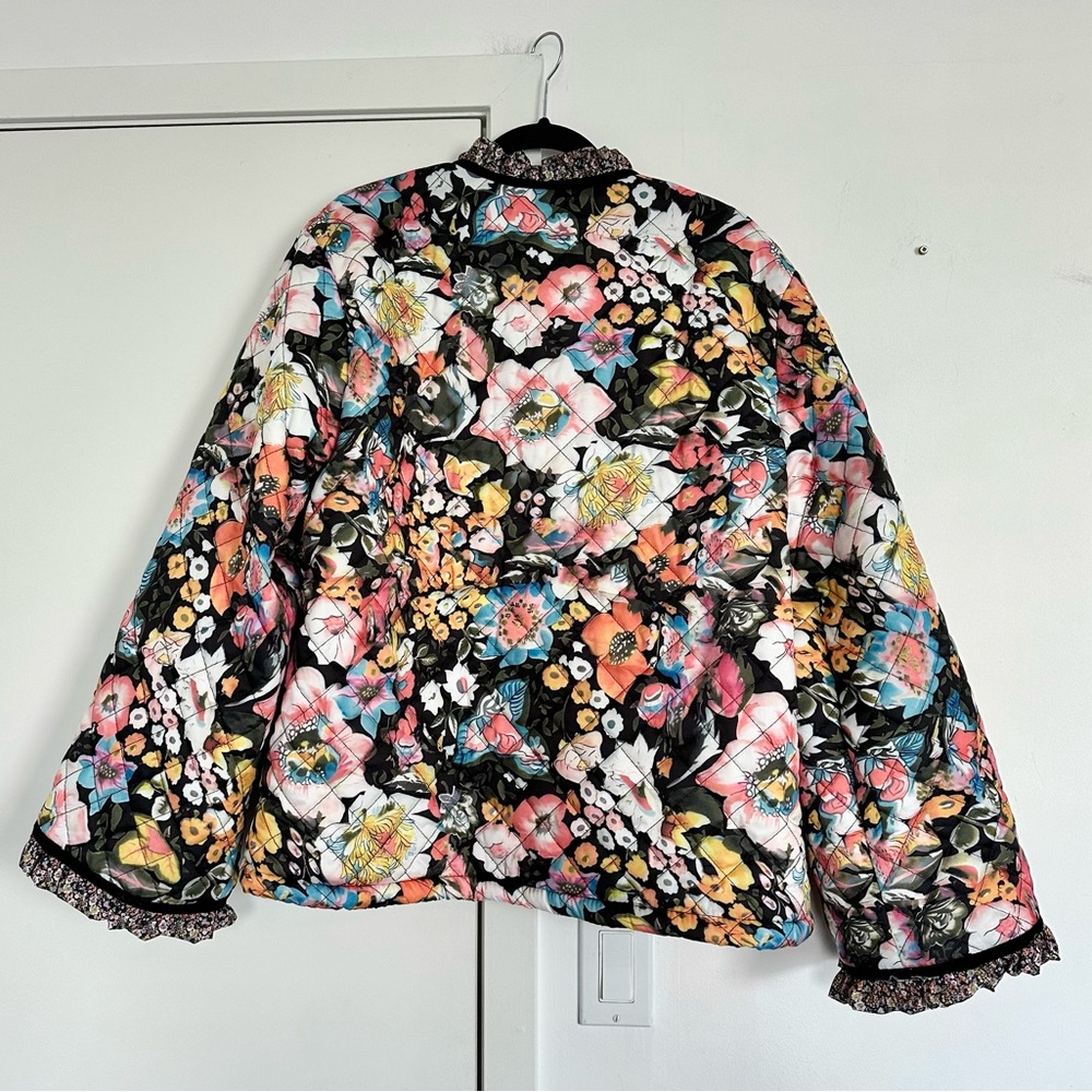 Quilt Floral Jacket with Fleece Lining - Picture 3 of 7